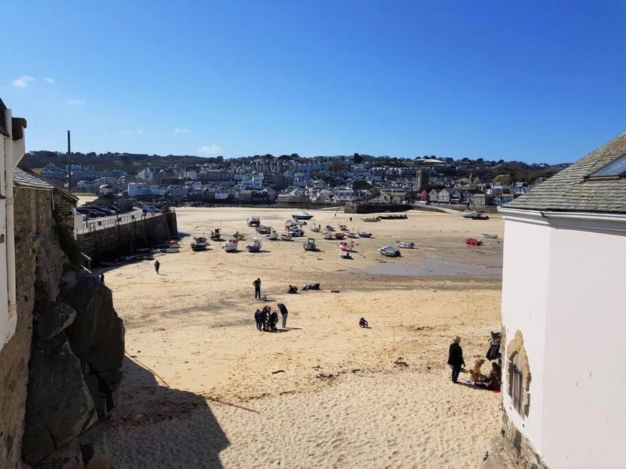 Vila High Quality Detached House With Parking St. Ives Exteriér fotografie